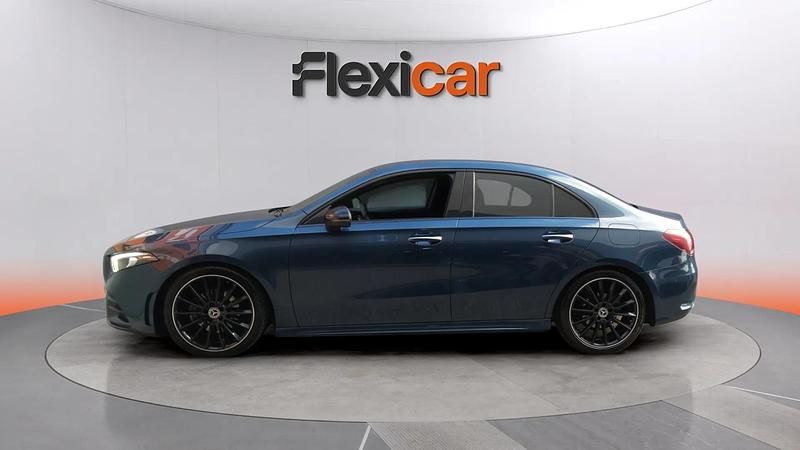 Usado Mercedes A200 150 CV (110 kW) 2020 Azul Berlina
