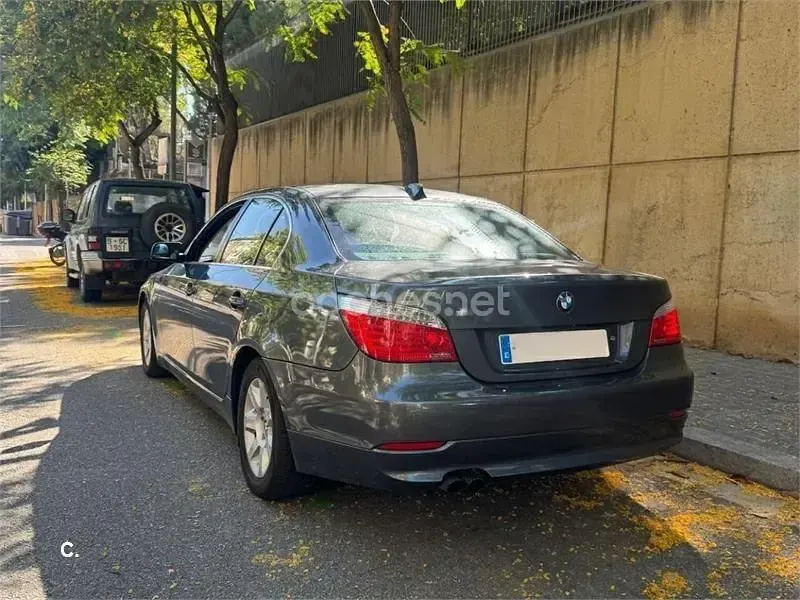 Usado BMW 523 177 CV (130 kW) 2008 Negro Berlina