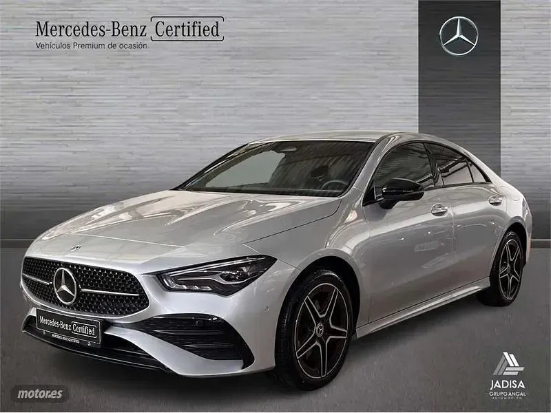 Usado Mercedes CLA250e 218 CV (160 kW) 2025 Gris / plateado Coupe
