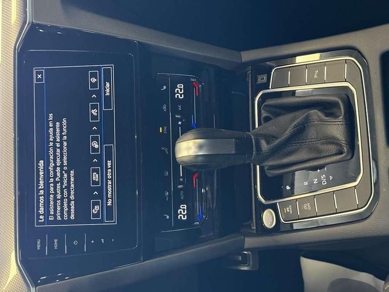 Usado VW Passat Alltrack 200 CV (147 kW) 2022 Blanco Familiar