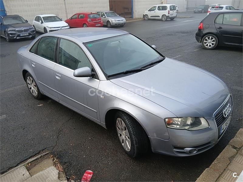 Gris / plata Usado 2005 Audi A4 Berlina | 8750 € (Caro) - Imagen 1/2
