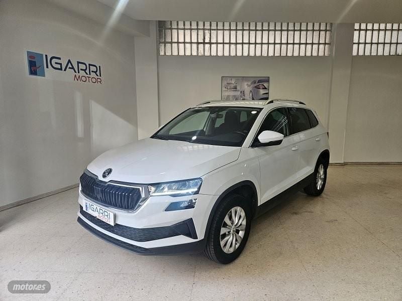 Usado Skoda Karoq 116 CV (85 kW) 2022 Blanco SUV