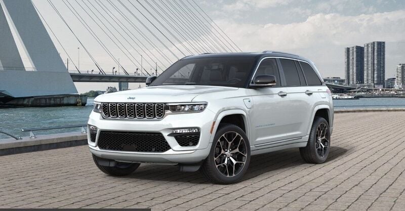 Blanco Usado 2023 Jeep Grand Cherokee Summit SUV | 107.000 € - Imagen 1/4
