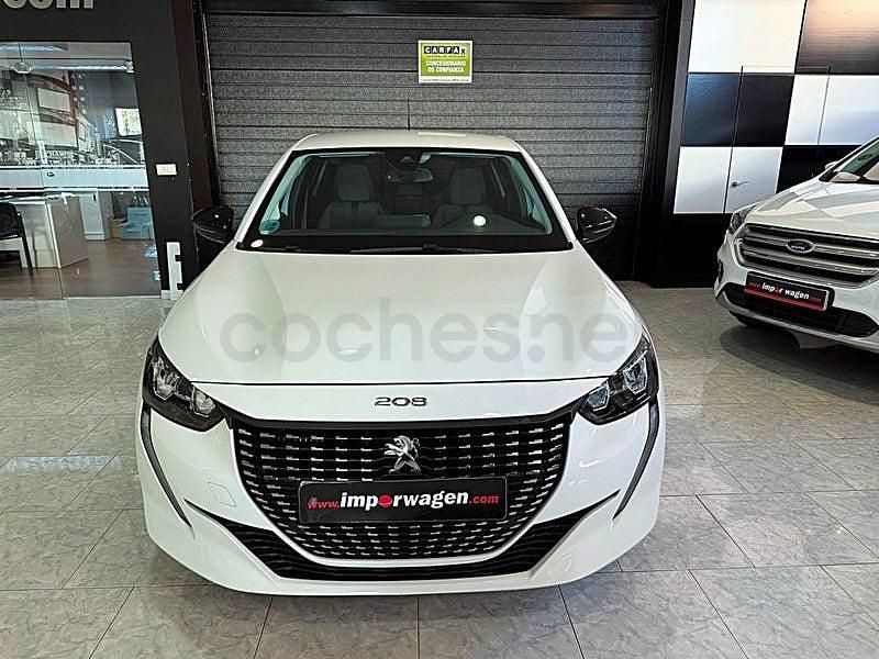 Usado Peugeot 208 Allure 100 CV (73 kW) 2023 Blanco Utilitario