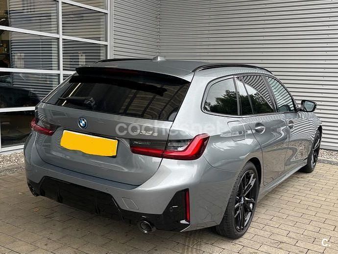 Usado BMW 330e M Sport 292 CV (214 kW) 2023 Gris / plata Familiar