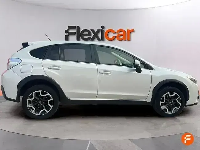 Usado Subaru XV 114 CV (83 kW) 2018 Blanco SUV