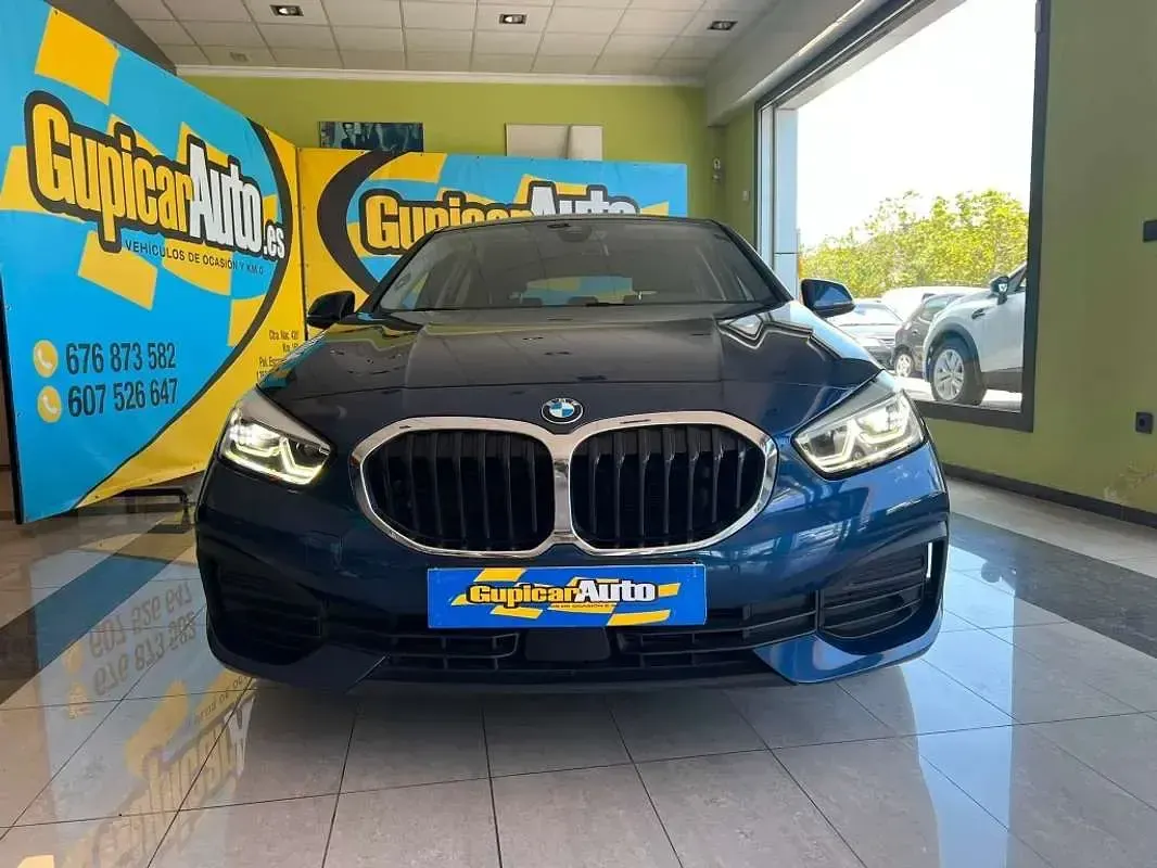 Usado BMW 116 Advantage 116 CV (85 kW) 2021 Azul Utilitario