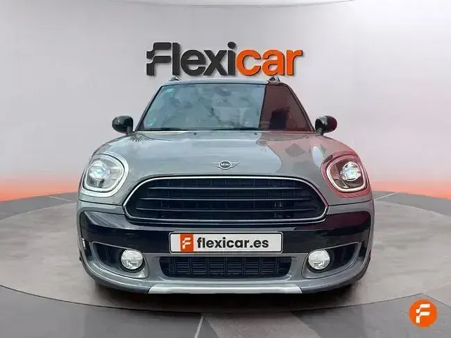 Begagnad Mini Cooper Countryman 136 HK (100 kW) 2019 Grå SUV