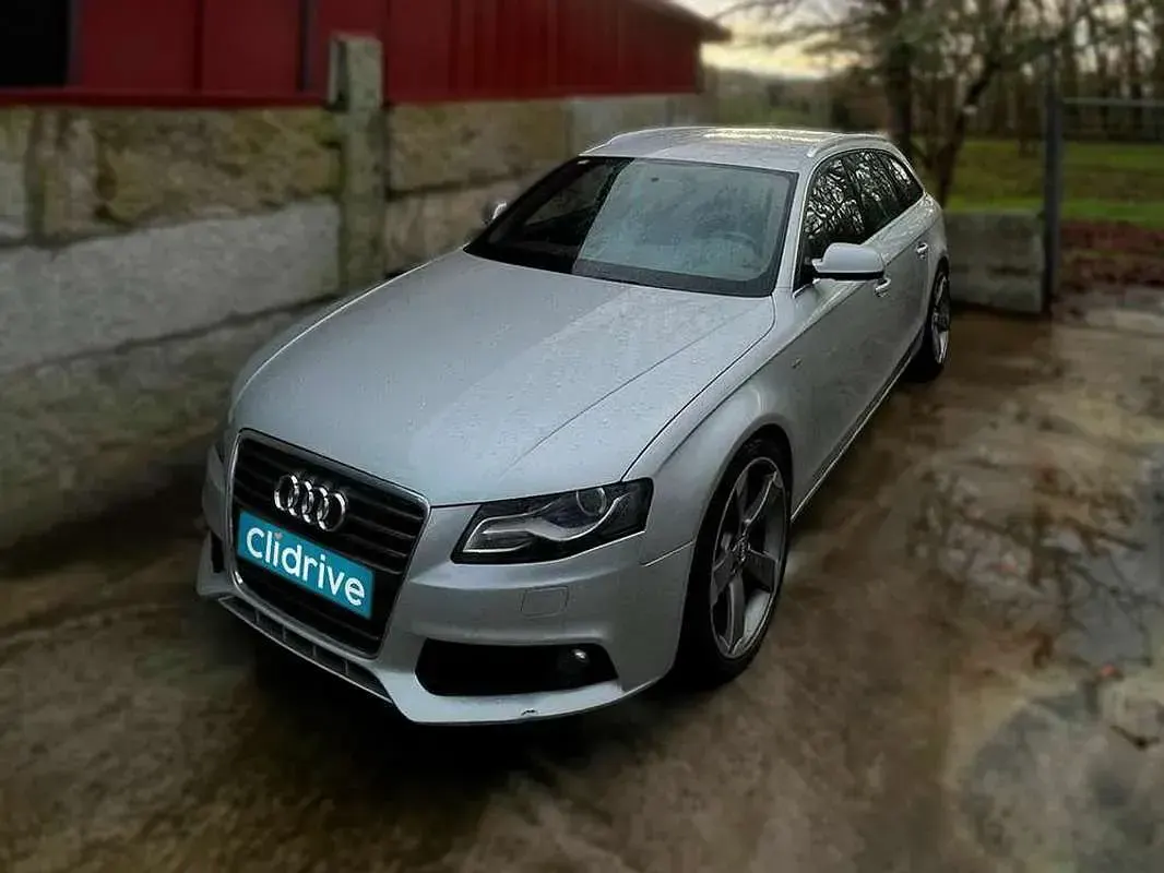 Usado Audi A4 S-Line 143 CV (105 kW) 2011 Gris Familiar