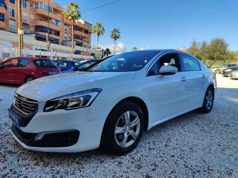 Usado Peugeot 508 Access 120 CV (88 kW) 2015 Blanco Berlina