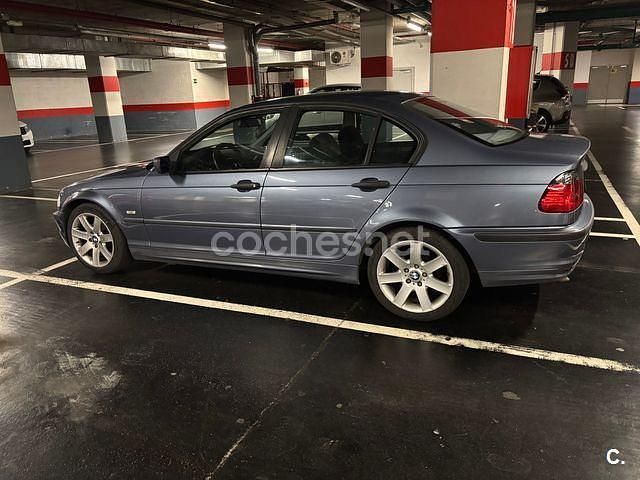 Usado BMW 320 150 CV (110 kW) 2004 Azul Berlina