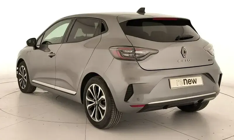 Usado Renault Clio V Techno 145 CV (106 kW) 2025 Gris Berlina