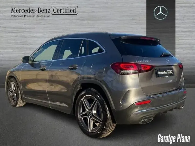 Usado Mercedes GLA200 150 CV (110 kW) 2022 Gris / plata SUV