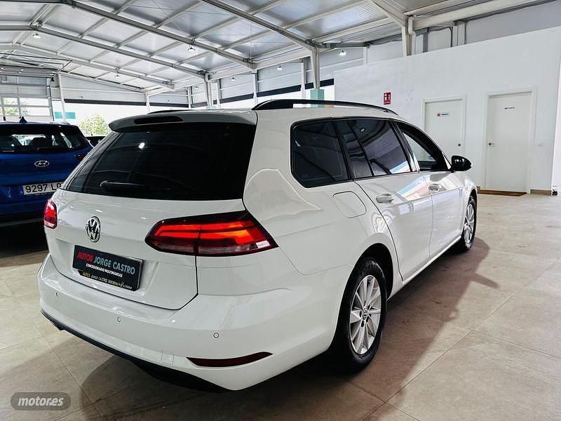 Usado VW Golf VII Edition 115 CV (84 kW) 2020 Blanco Familiar