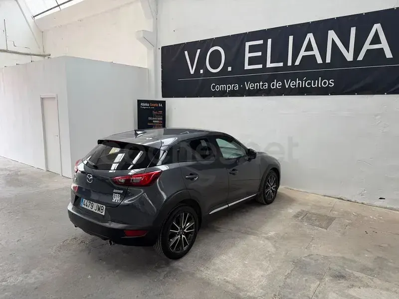 Usado Mazda CX-3 Luxury 105 CV (77 kW) 2015 Gris / plata SUV