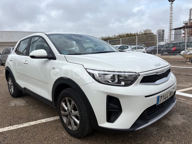 Blanco Usado 2022 Kia Stonic SUV | 13.275 € (Precio justo) - Imagen 1/4