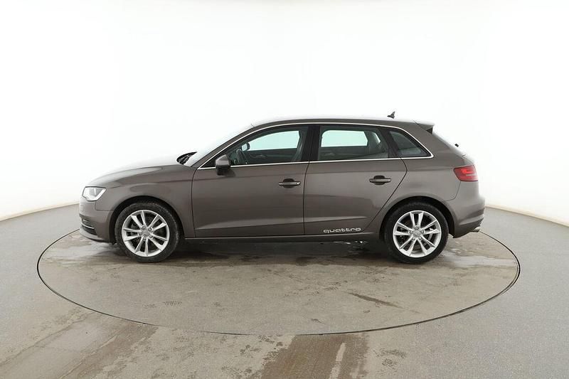 Usado Audi A3 Ambiente 180 CV (132 kW) 2016 Marrón Berlina
