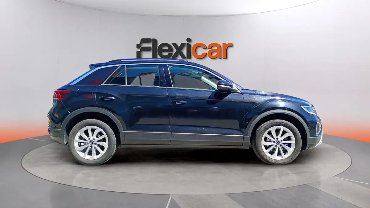 Usado VW T-Roc Cabriolet Style 150 CV (110 kW) 2023 Negro Descapotable