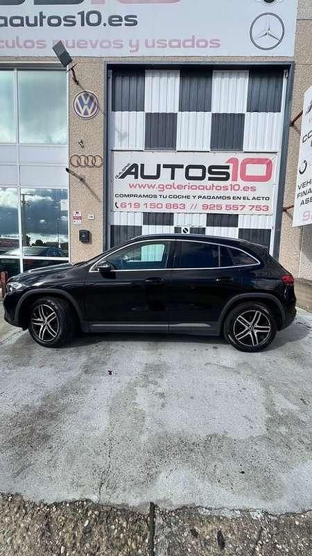 Usado Mercedes GLA180 150 CV (110 kW) 2020 Negro SUV