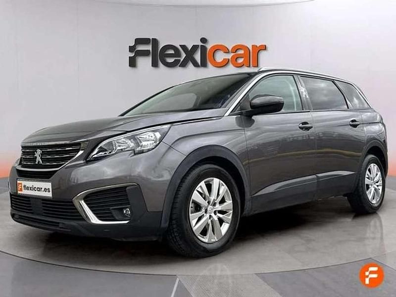 Usado Peugeot 5008 Active 131 CV (96 kW) 2018 Gris SUV