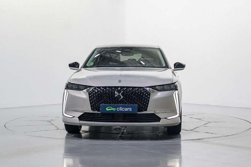 Usado DS Automobiles DS4 Trocadero 131 CV (96 kW) 2022 Gris Utilitario