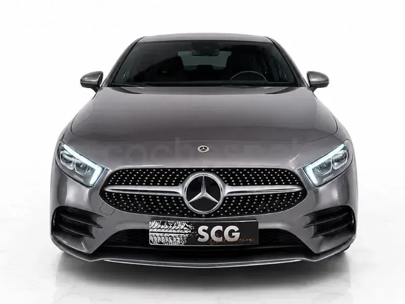 Usado Mercedes A250 218 CV (160 kW) 2022 Gris / plata Berlina