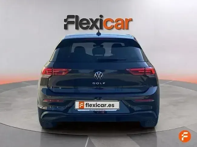 Usado VW Golf VIII 110 CV (80 kW) 2021 Negro