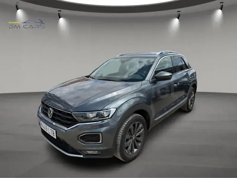 Usado VW T-Roc Advance 150 CV (110 kW) 2021 Gris / plata SUV