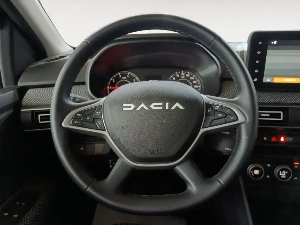 Usado Dacia Sandero Expression 101 CV (74 kW) 2022 Negro Berlina