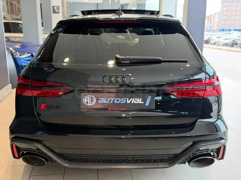 Usado Audi RS6 Performance 630 CV (463 kW) 2025 Negro Familiar