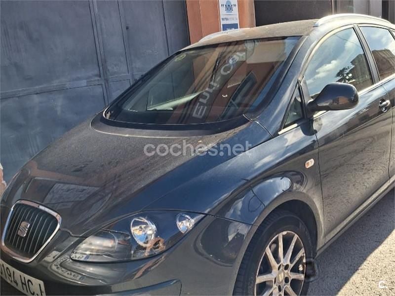 Gris / plata Usado 2011 Seat Altea XL Style Monovolumen | 5800 € (Precio justo) - Imagen 1/4