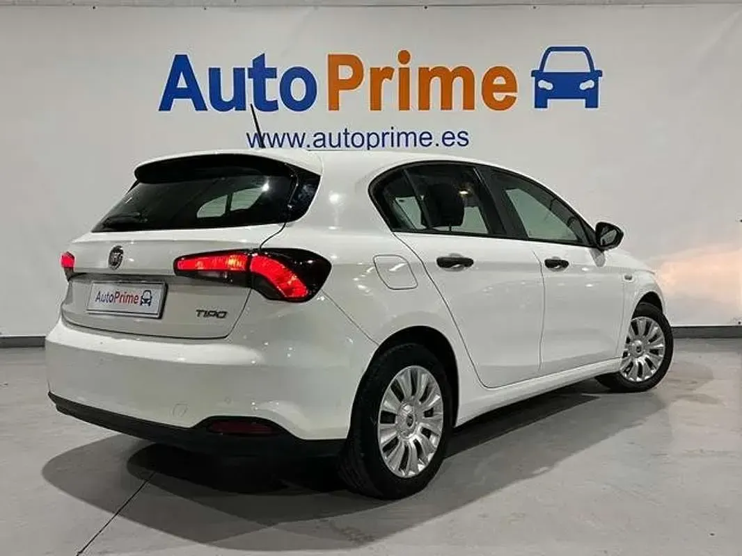 Usado Fiat Tipo Business 120 CV (88 kW) 2019 Blanco Utilitario