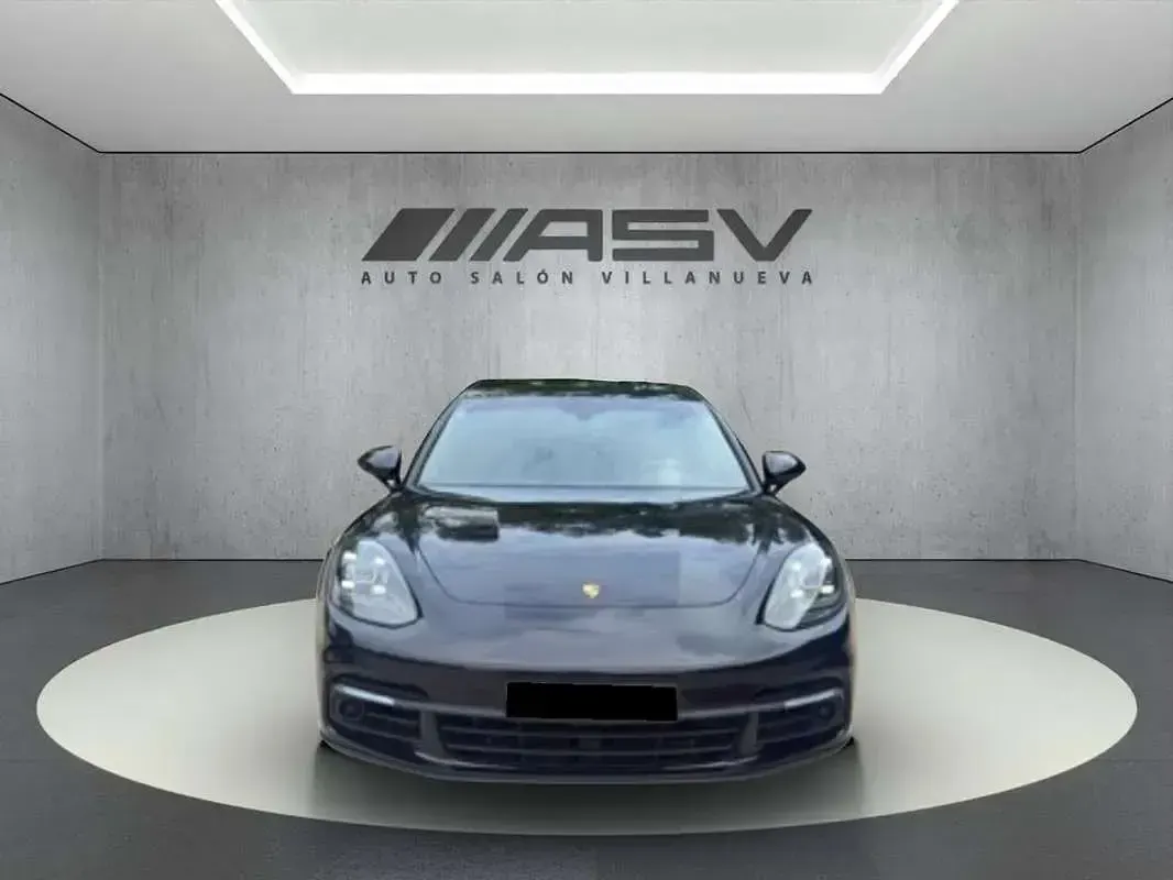 Usado Porsche Panamera 4 Sport Turismo Sport Turismo 330 CV (242 kW) 2019 Negro Familiar