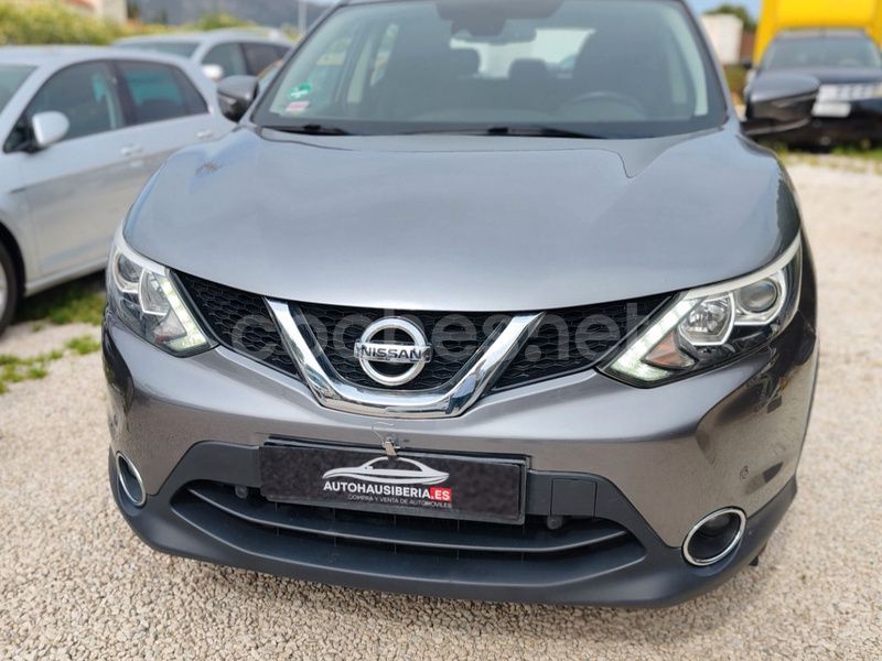 Gris / plata Usado 2014 Nissan Qashqai Acenta SUV | 13.990 € (Un poco caro) - Imagen 1/4