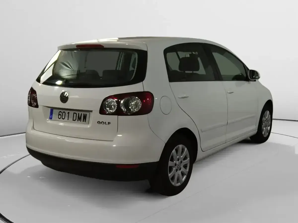 Używany VW Golf IV Highline 116 KM (85 kW) 2005 Hatchback