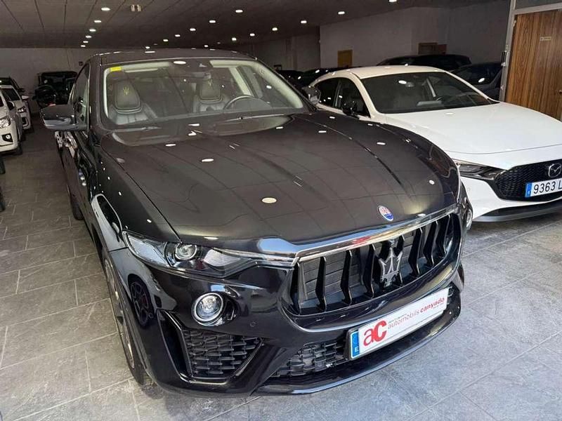 Negro Usado 2018 Maserati Levante SUV | 44.000 € (Buen precio) - Imagen 1/4