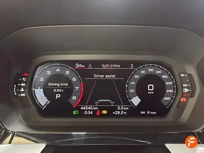Usado Audi A3 Sportback e-tron 110 CV (80 kW) 2023 Gris Utilitario