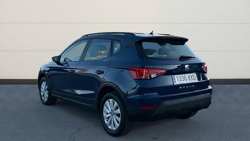 Usado Seat Arona Reference 95 CV (69 kW) 2019 Azul SUV