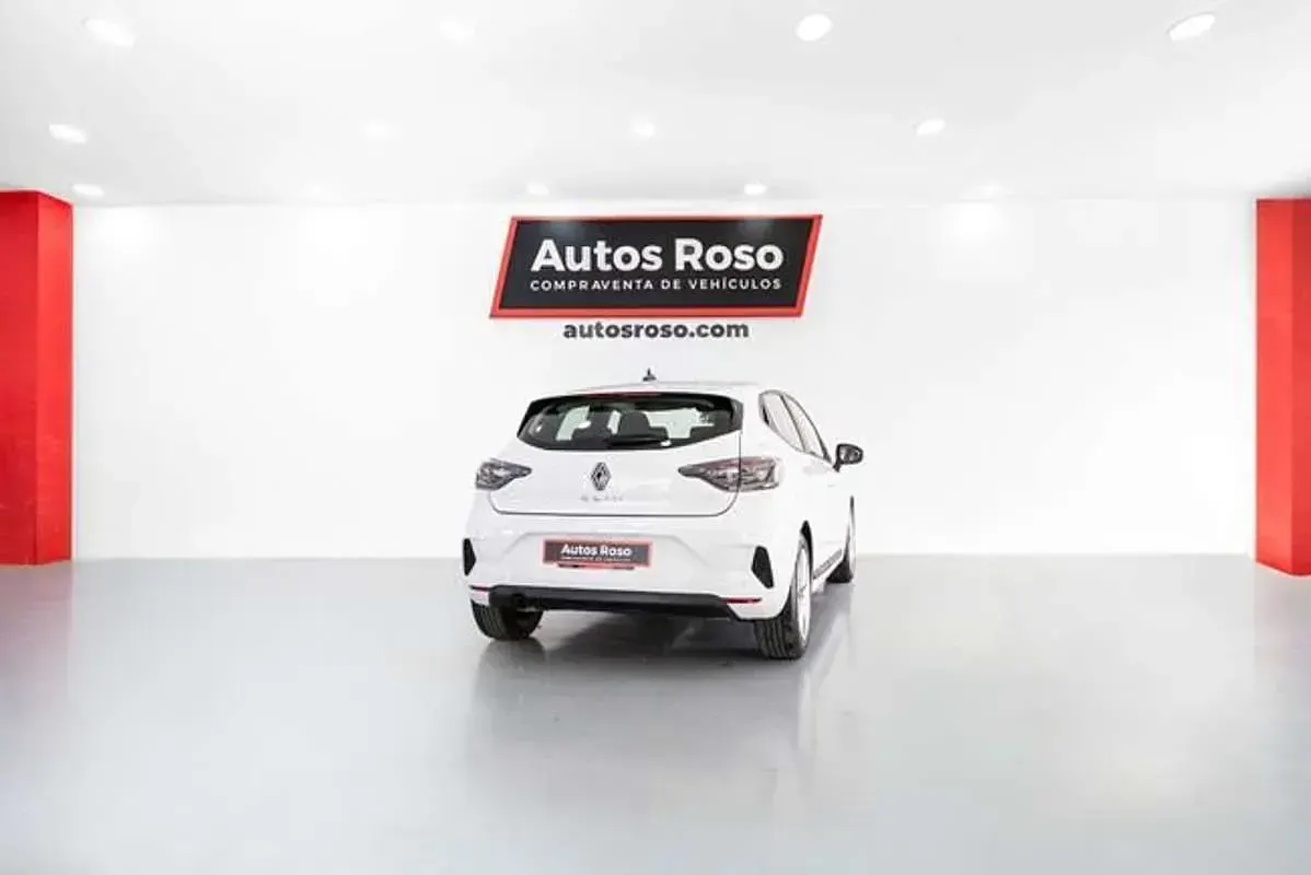Usado Renault Clio Evolution 91 CV (66 kW) 2024 Blanco Utilitario