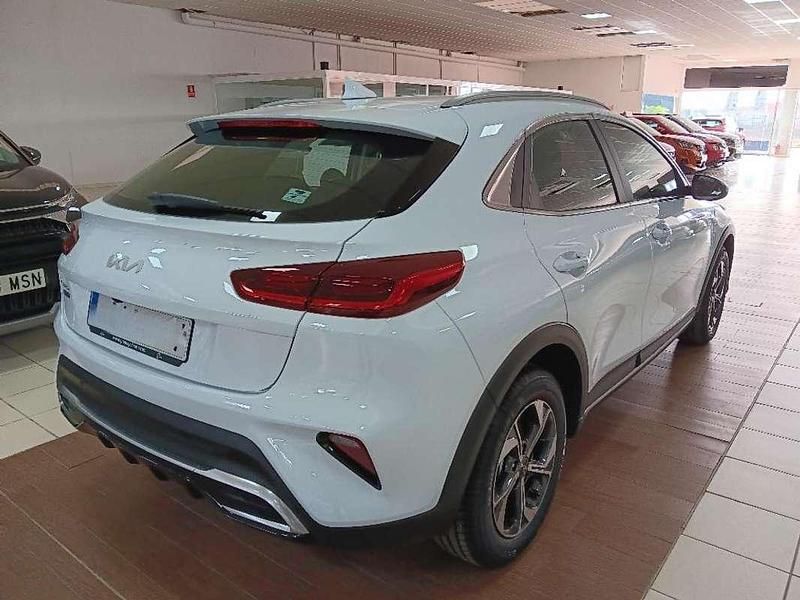 Nuevo Kia XCeed 116 CV (85 kW) 2025 Blanco SUV