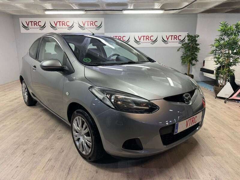 Gris Usado 2010 Mazda 2 Active Utilitario | 6800 € (Un poco caro) - Imagen 1/4