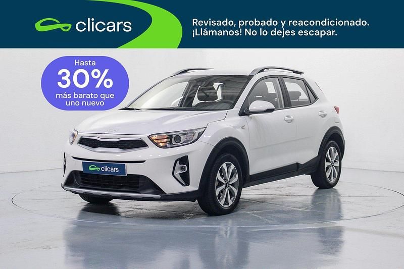 Usado Kia Stonic 84 CV (61 kW) 2024 Blanco SUV