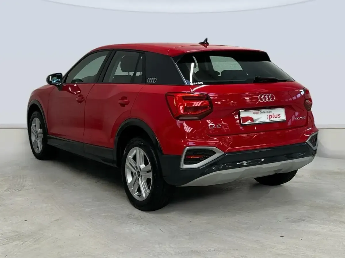 Usado Audi Q2 Advanced Plus 110 CV (80 kW) 2021 Rojo SUV
