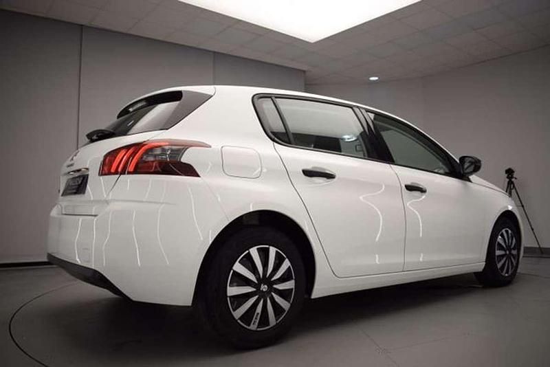 Usado Peugeot 308 Style 99 CV (72 kW) 2018 Blanco Utilitario