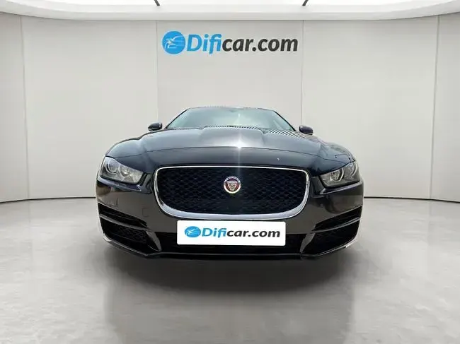 Usado Jaguar XE Pure 181 CV (133 kW) 2016 Negro Berlina