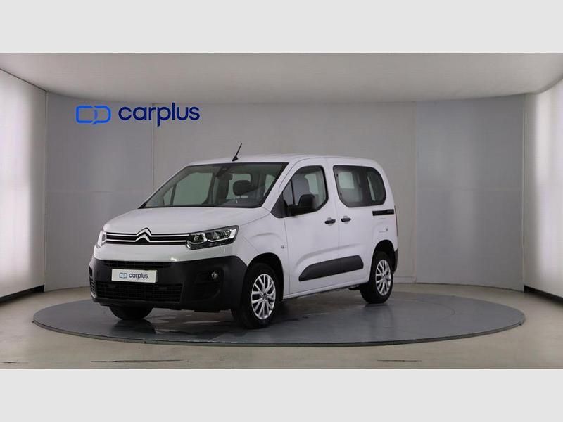 Usado Citroën Berlingo Live 102 CV (75 kW) 2023 Blanco ice sólido Monovolumen