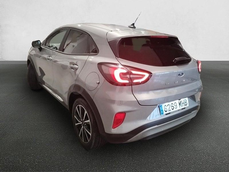 Usado Ford Puma Titanium 125 CV (91 kW) 2023 Gris / plata SUV