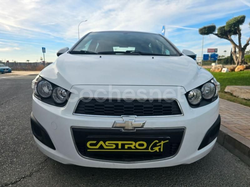 Usado Chevrolet Aveo LT 86 CV (63 kW) 2013 Blanco Berlina