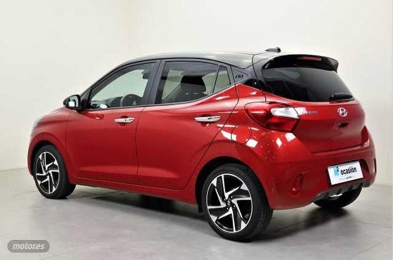 Usado Hyundai i10 84 CV (61 kW) 2021 Rojo Utilitario