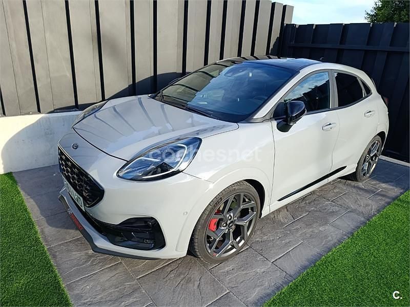 Usado Ford Puma ST 200 CV (147 kW) 2022 Gris / plata SUV